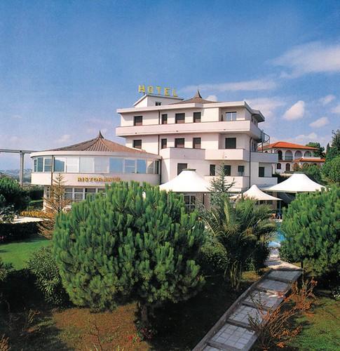 Villa Dei Romanzi Tortoreto Exterior photo